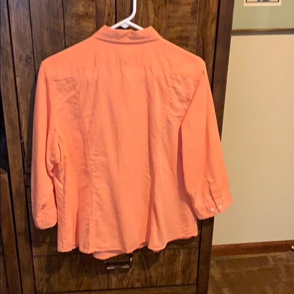 Talbot’s blouse - Picture 2 of 6